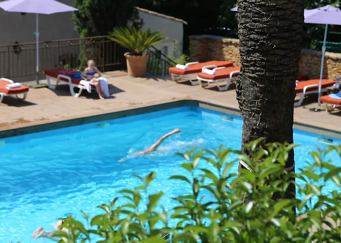 Hotel Les Jardins de Cassis - Parking Gratuit&Piscine Chauffée